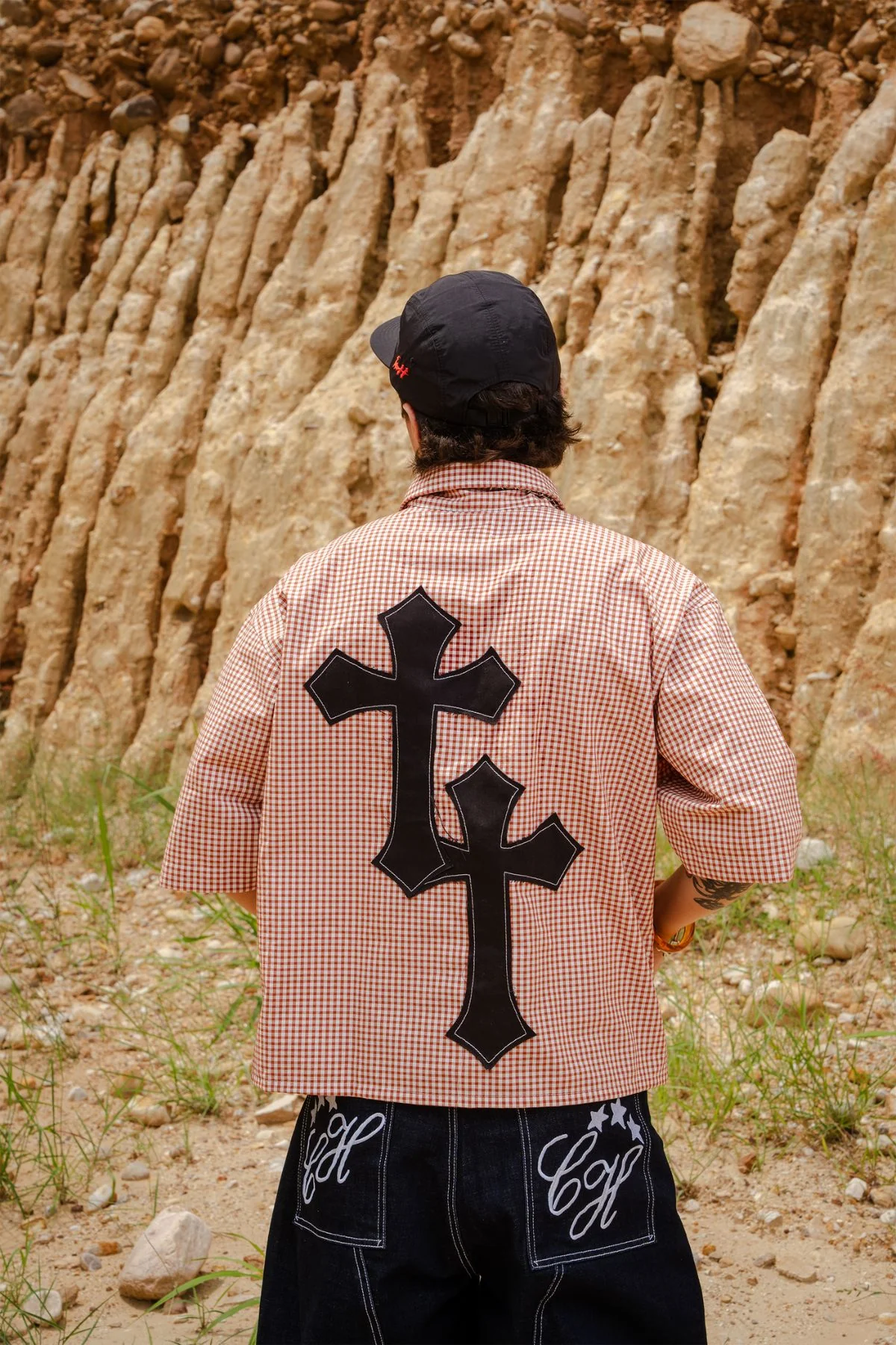 CAMISA CON ALAMARES PATCHED CROSS - Image 5