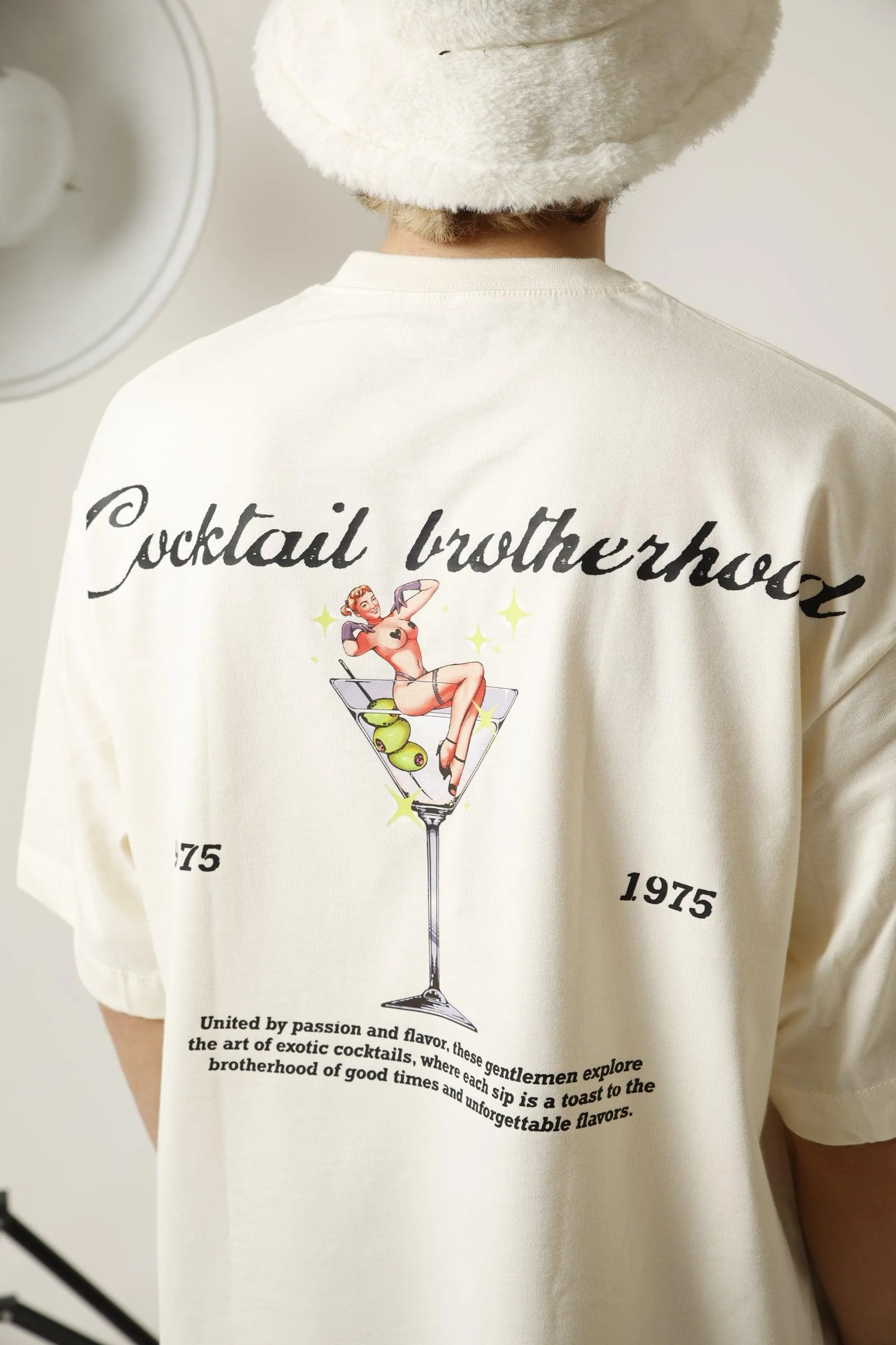 Camiseta Cocktail club - Image 3