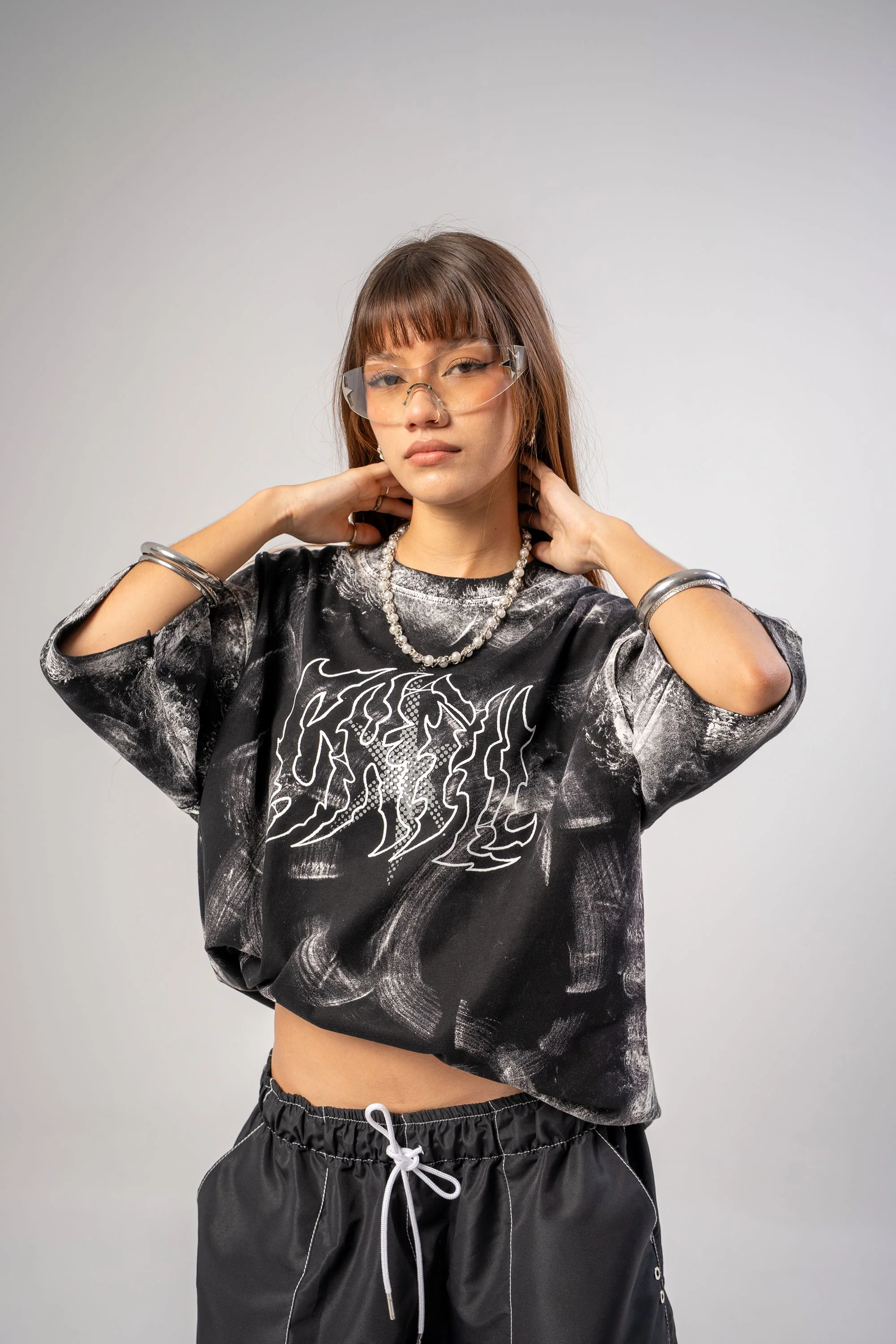 Camiseta Distressed Chill Lover Club - Image 2