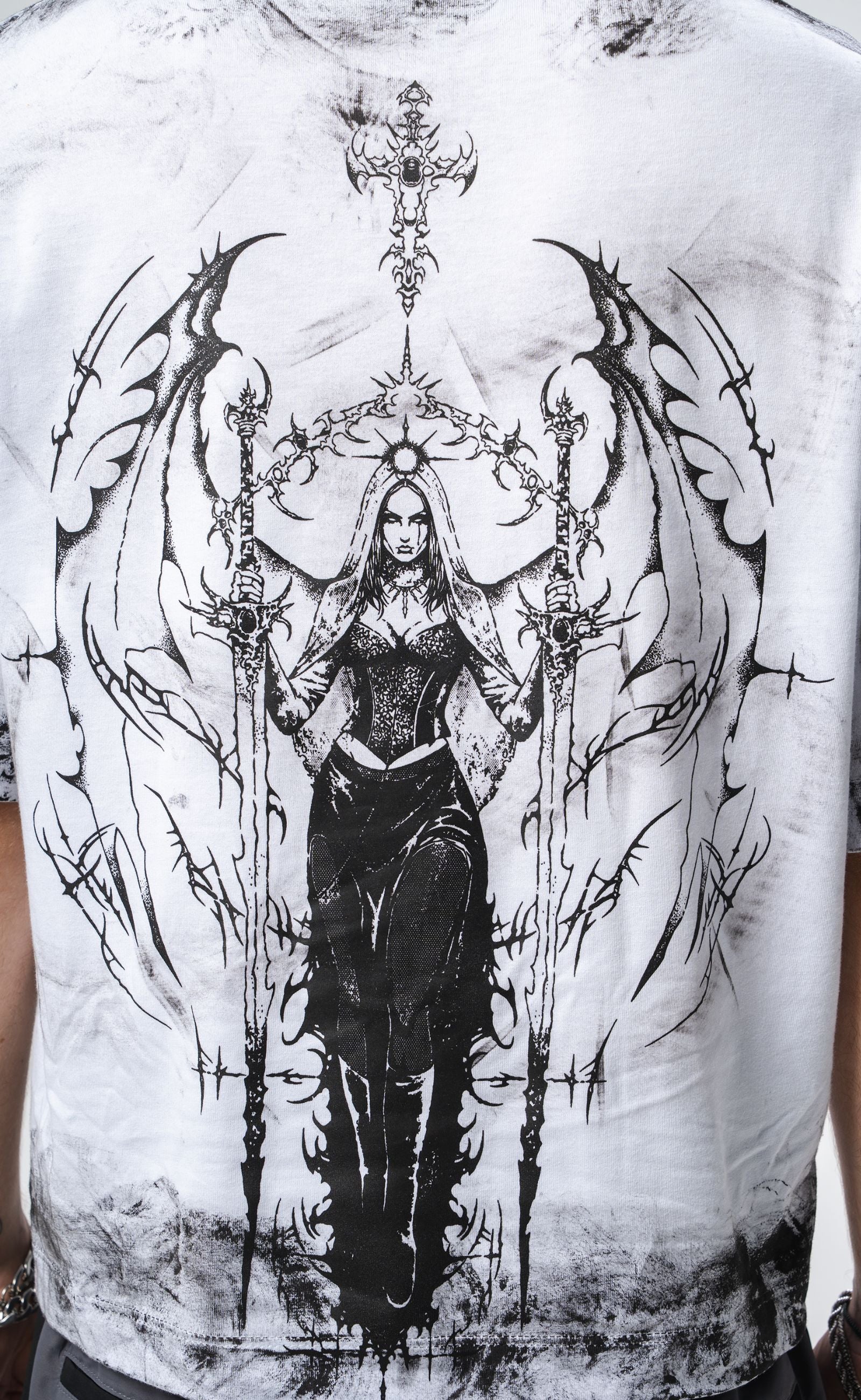 Camiseta Distressed Divina Mortem - Image 5