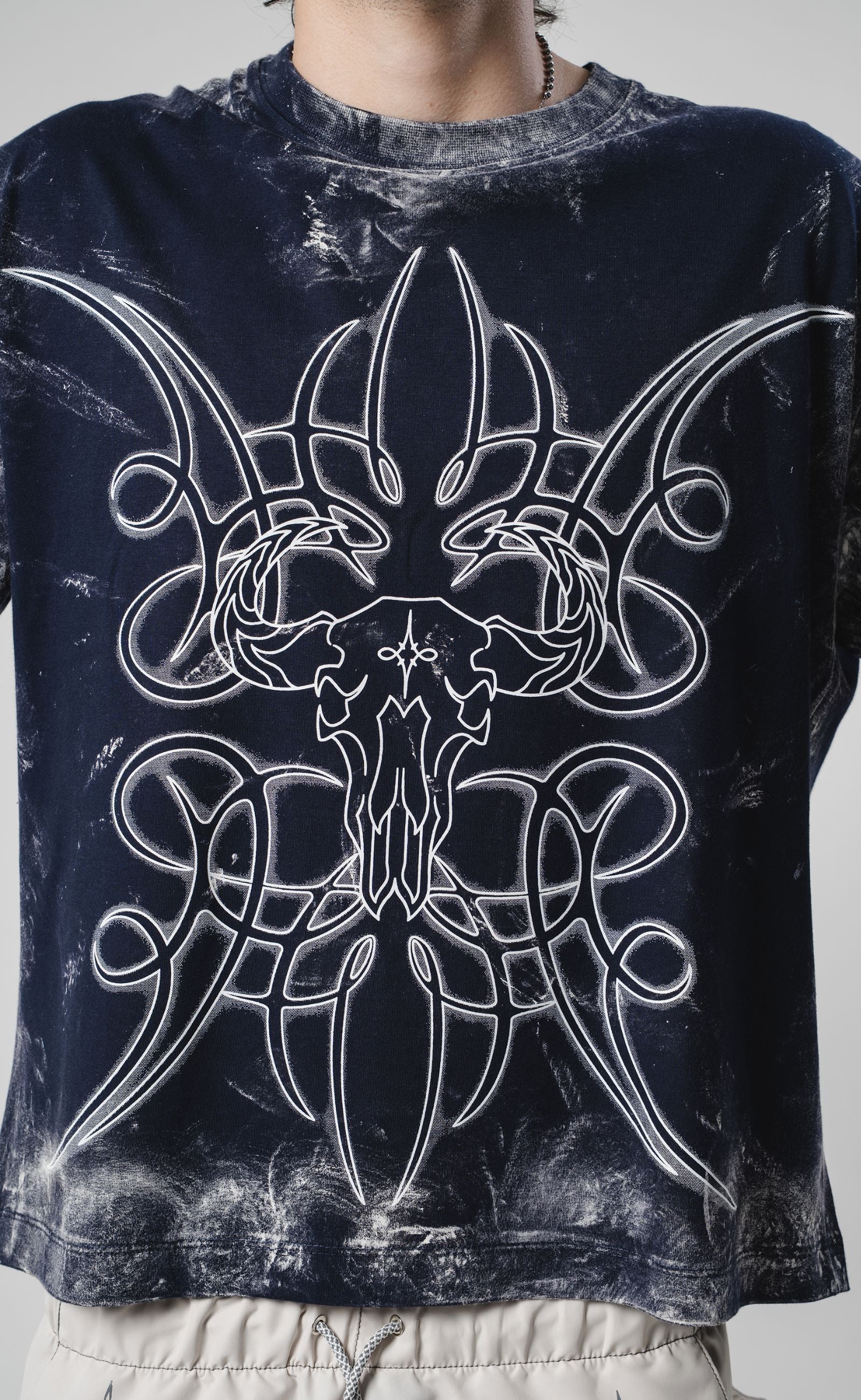 Camiseta Distressed Totem - Image 3