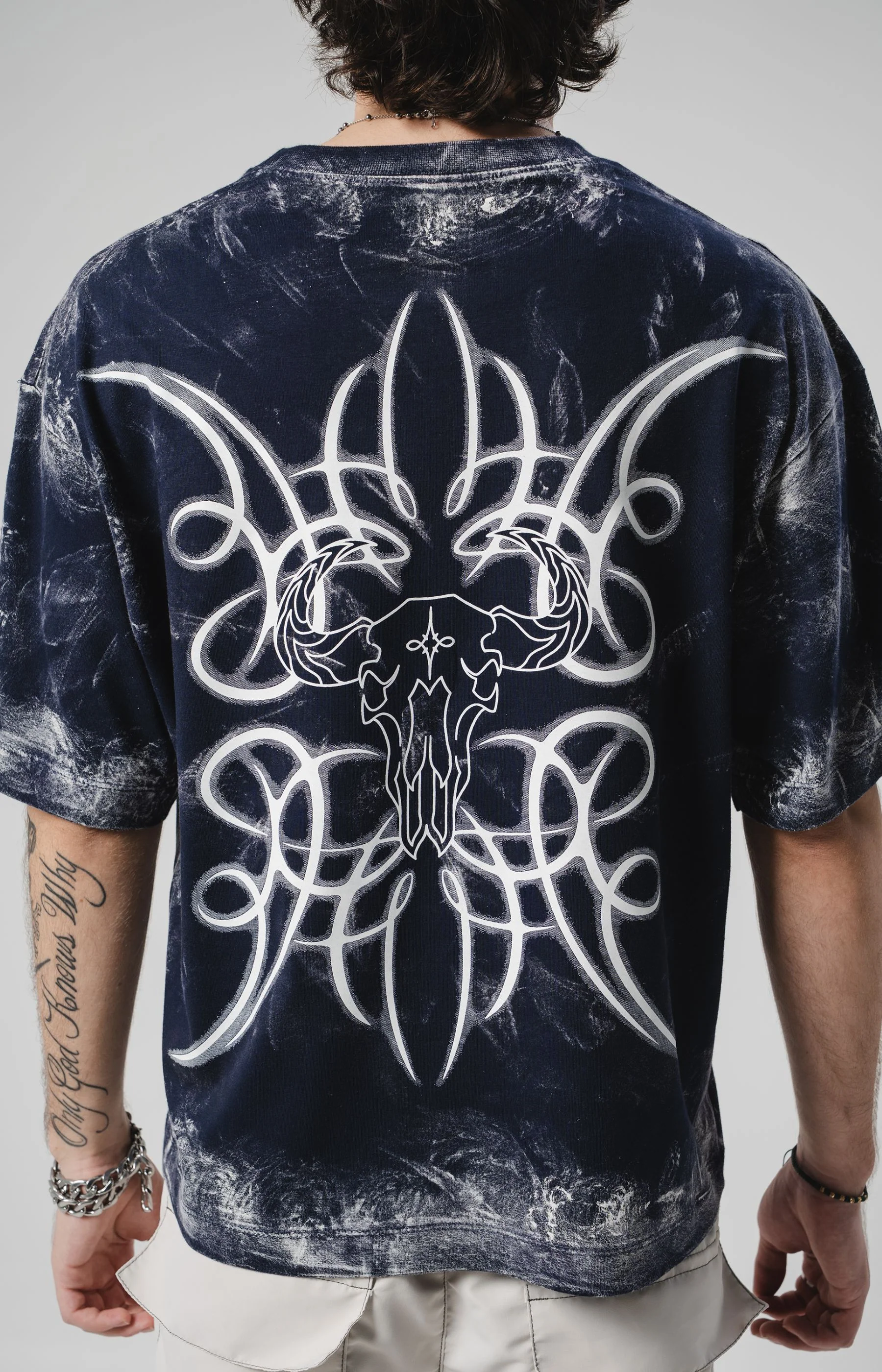 Camiseta Distressed Totem - Image 4