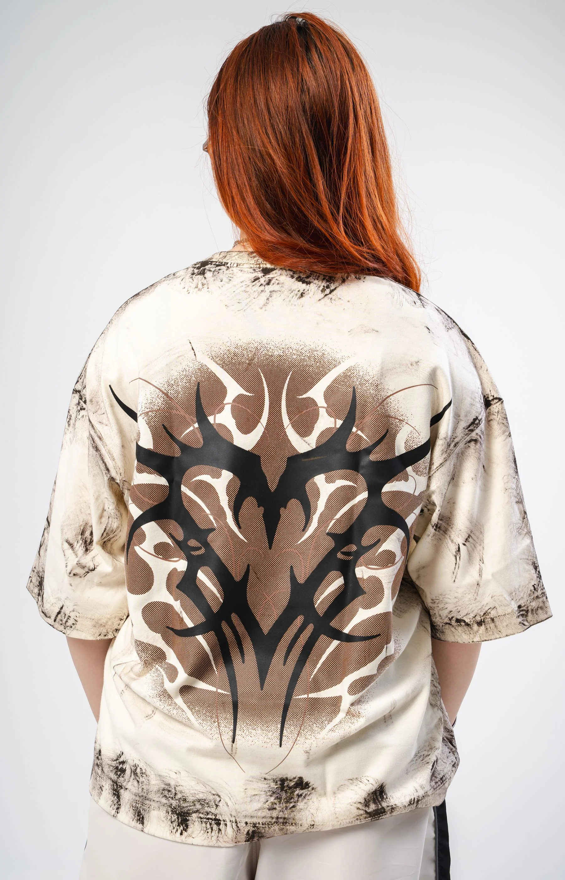 Camiseta Distressed Tribal Heart - Image 4