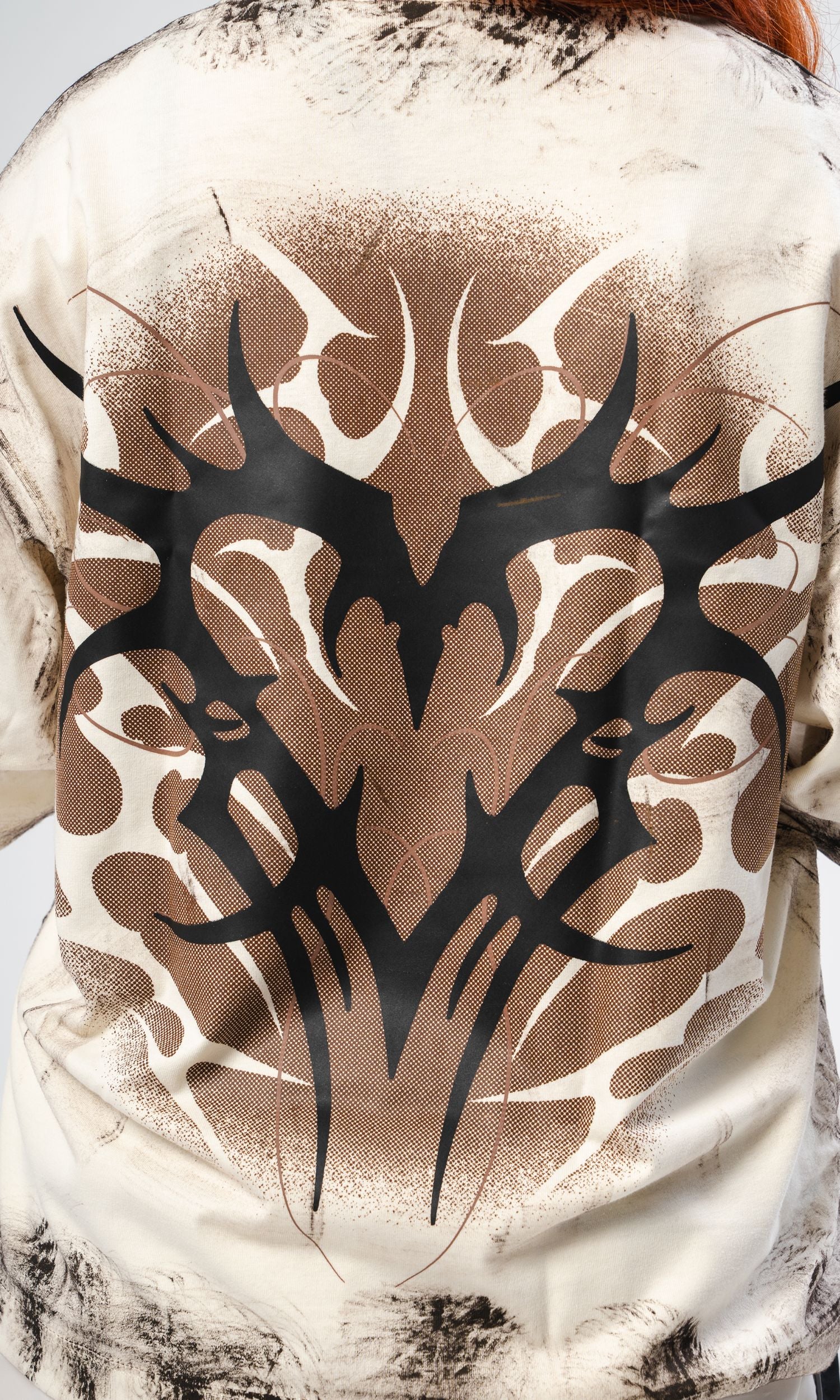 Camiseta Distressed Tribal Heart - Image 5