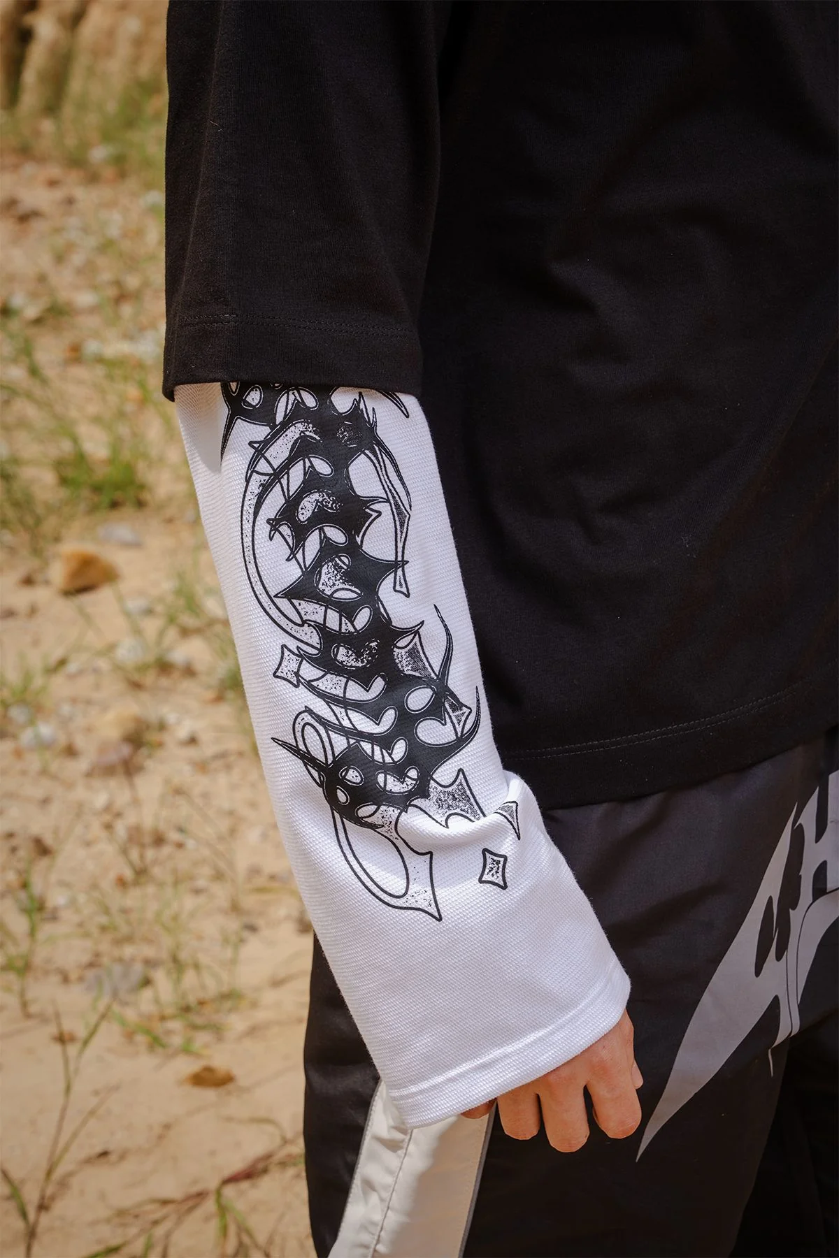 Camiseta Manga larga Graveborn - Image 4