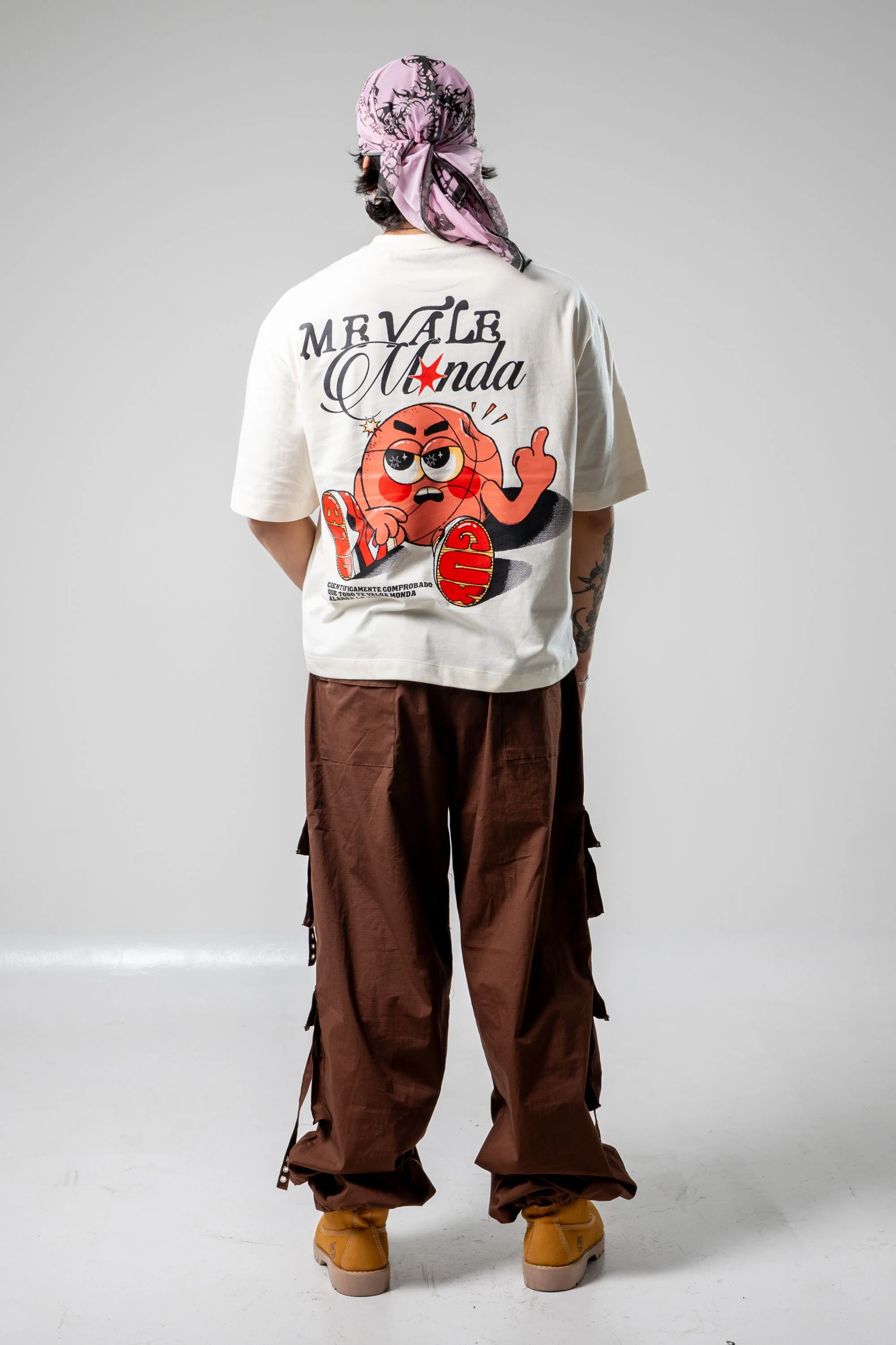 Camiseta Me vale Monda - Image 4