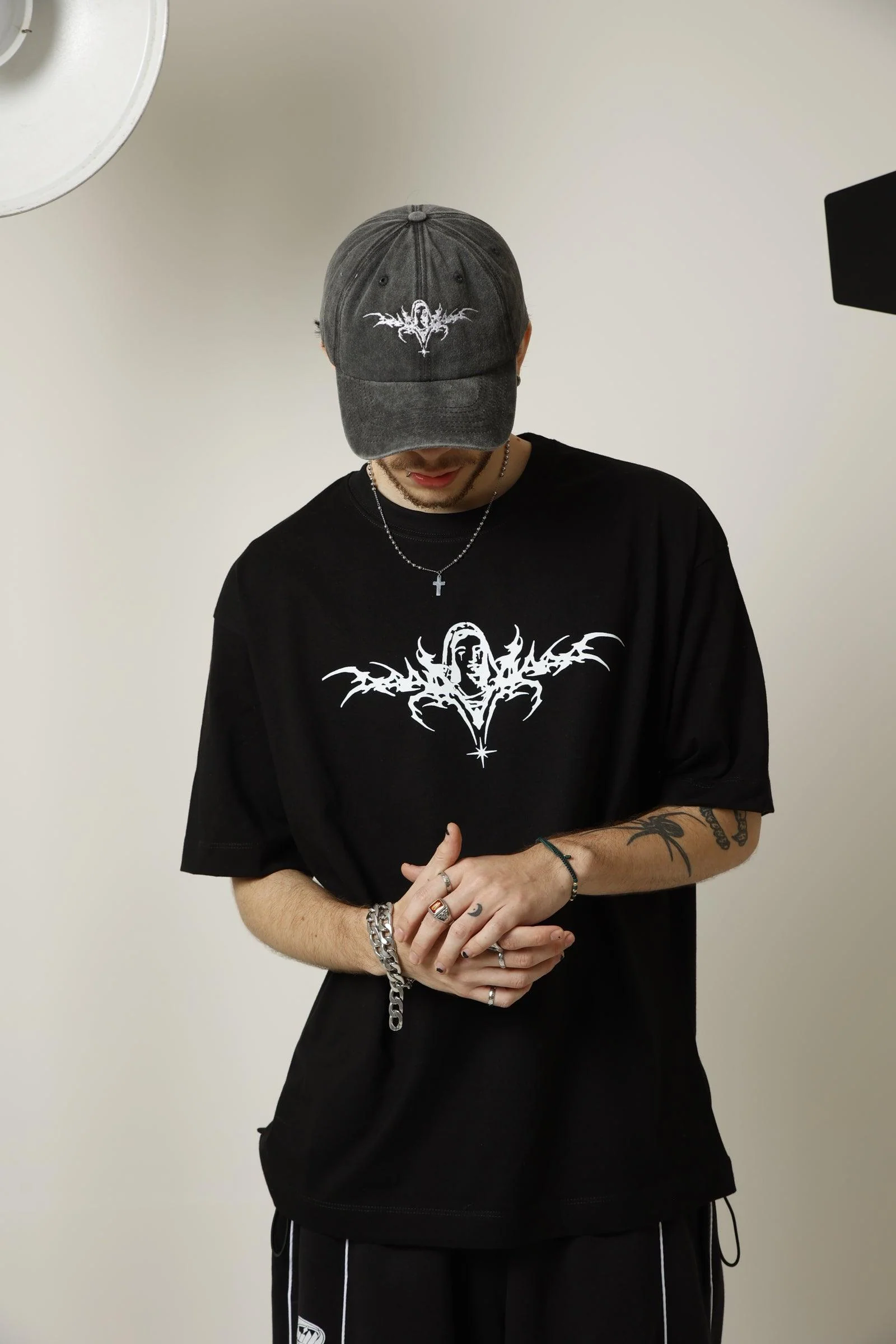 Camiseta Virgen - Image 3