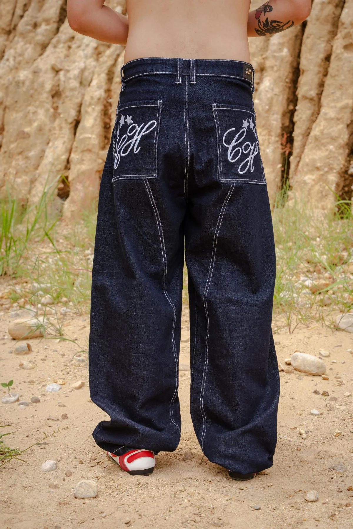 LOCKED JEAN - Image 2