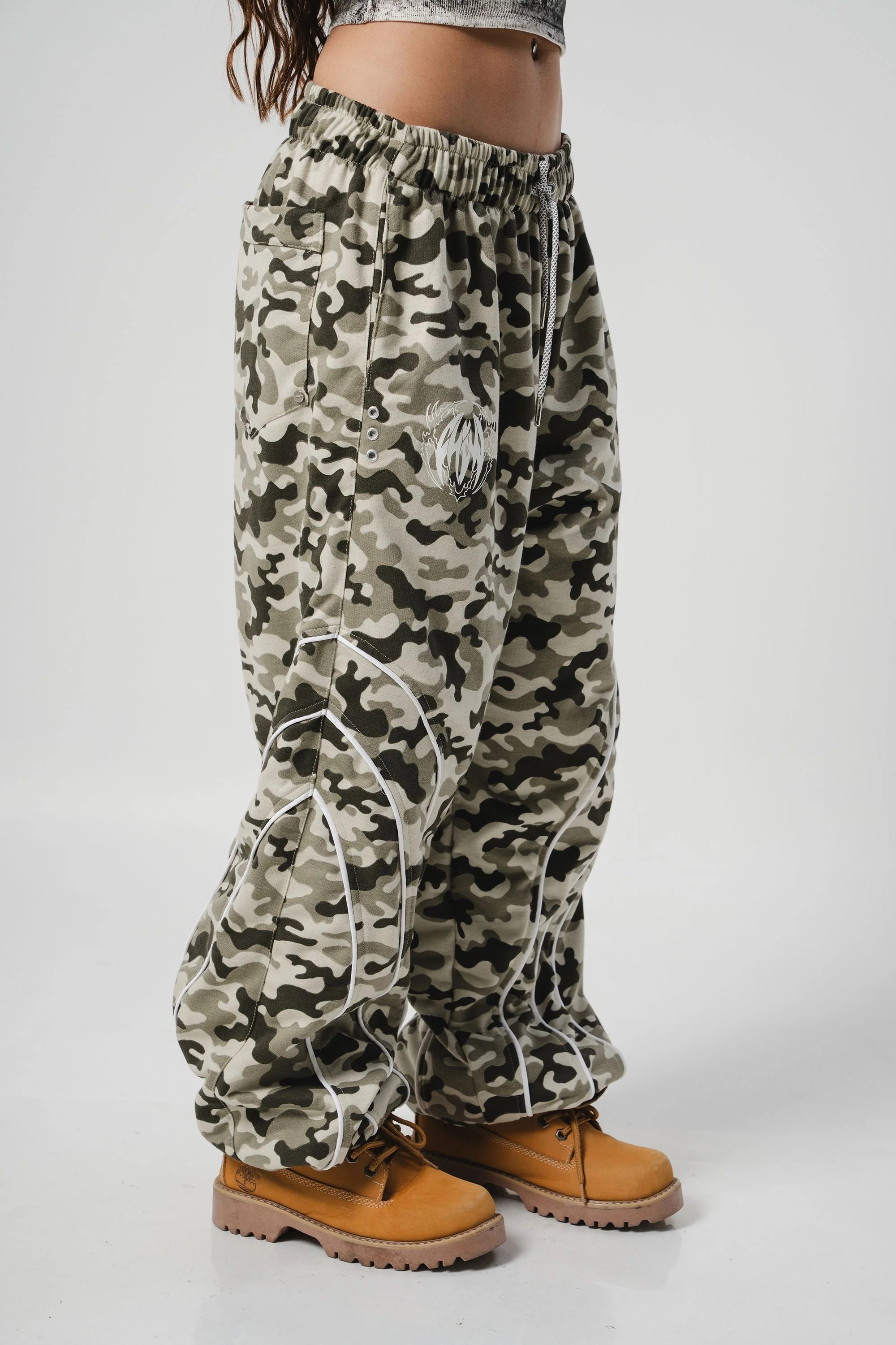 Sudadera Camo - Image 4