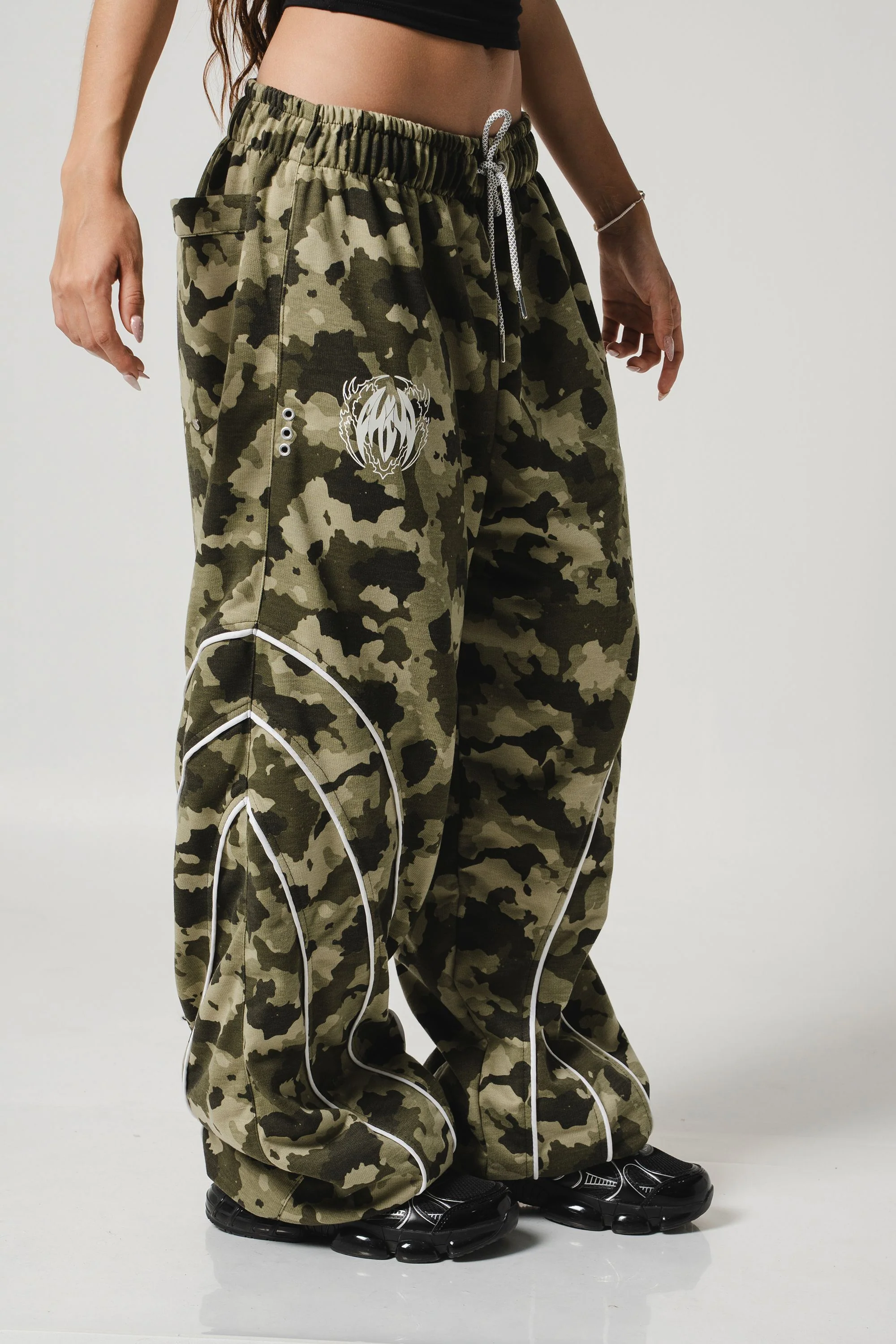 Sudadera Camo - Image 4