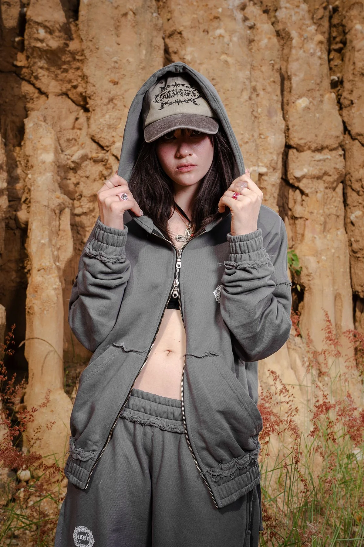 Hoodie Lace Raw Edge - Image 4