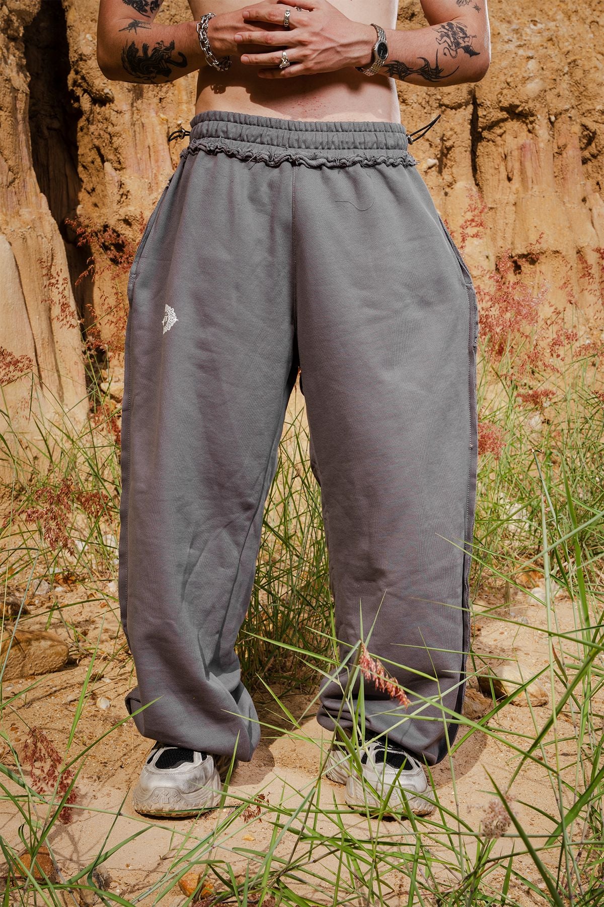 Sudadera Lace Raw edge - Image 3